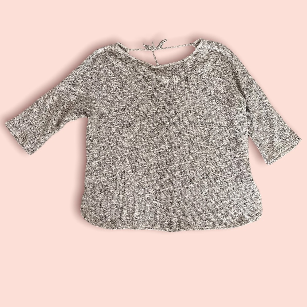 ☀️ Urban Outfitters Open Back Sweater ☀️